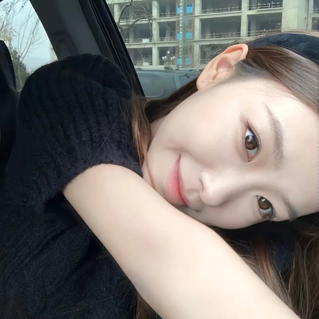 俊俏媳妇开明婆 海报