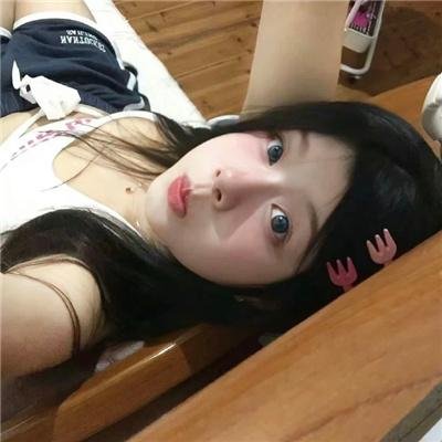 在水中 海报